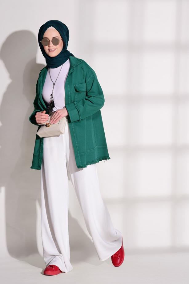 Tesettür giyim  PÜSKÜL DETAYLI DENİM CEKET 8126 - TRENDTESETTÜR