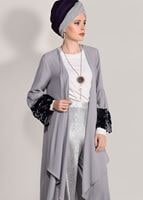 Tesettür giyim GRİ KOLLARI BÜZGÜ DETAYLI PUL PAYETLİ CEKET 9658 
