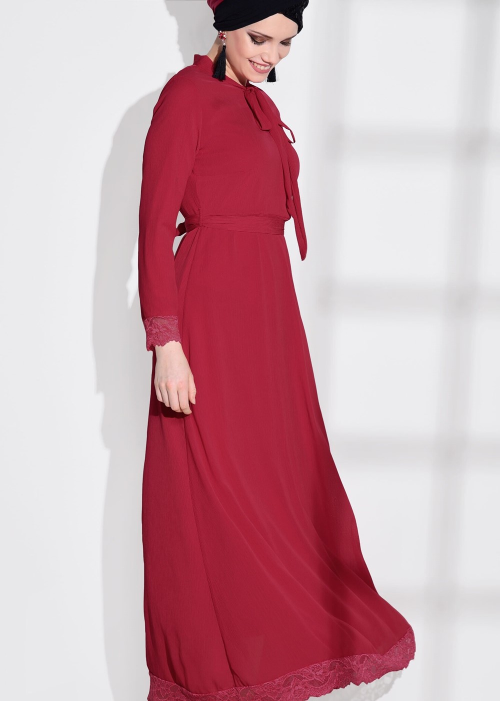 Tesettür giyim KIRMIZI DANTEL DETAYLI ELBİSE 2185 