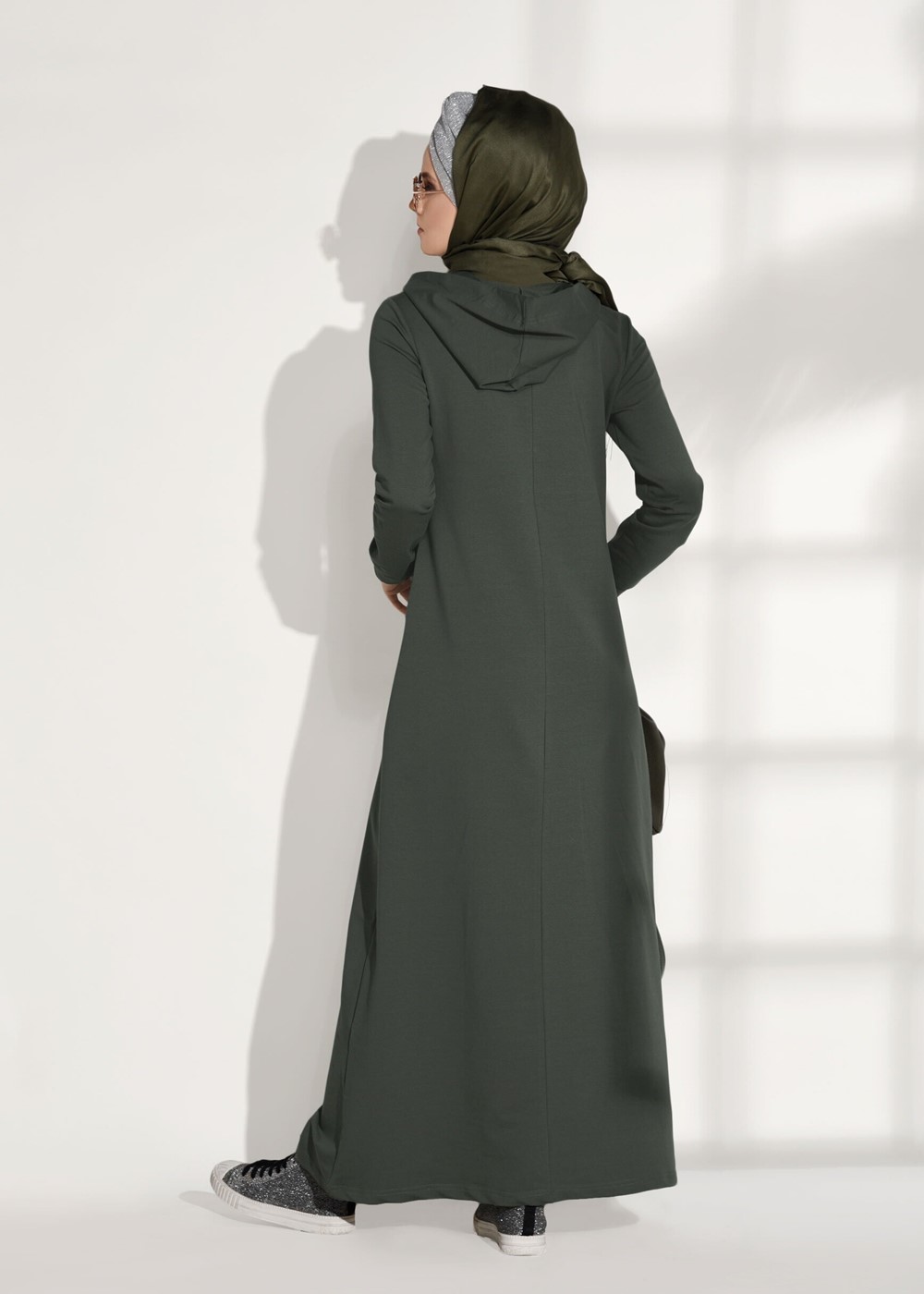 Tesettür giyim HAKİ KELEBEK DETAYLI SPOR ELBİSE 6208