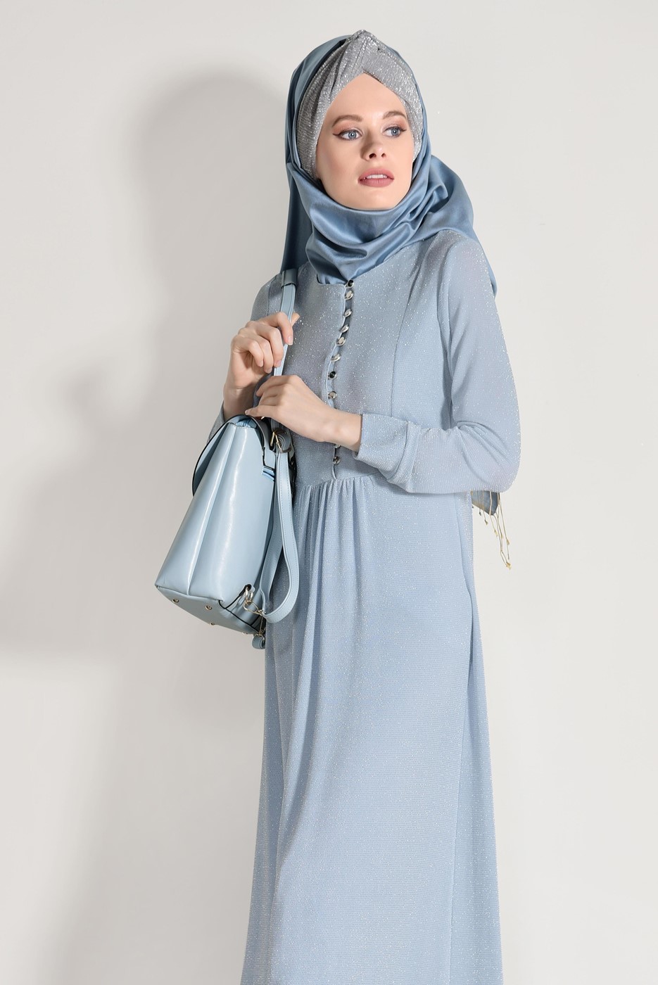 Tesettür giyim MAVİ SİMLİ KUMAŞ DÜĞME DETAYLI ELBİSE 7475 
