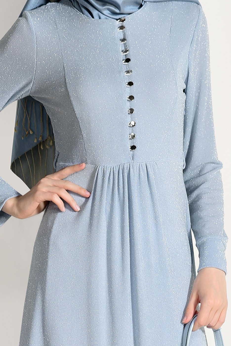 Tesettür giyim MAVİ SİMLİ KUMAŞ DÜĞME DETAYLI ELBİSE 7475 