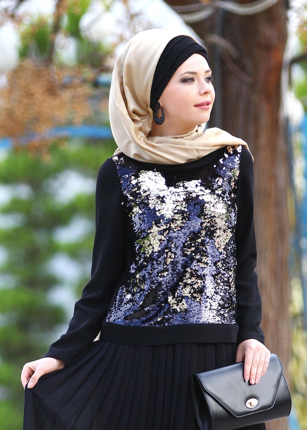 Vêtements hijab NOIR ROBE PLISSÉE DÉTAILLÉE À PAILLETTES T 7662