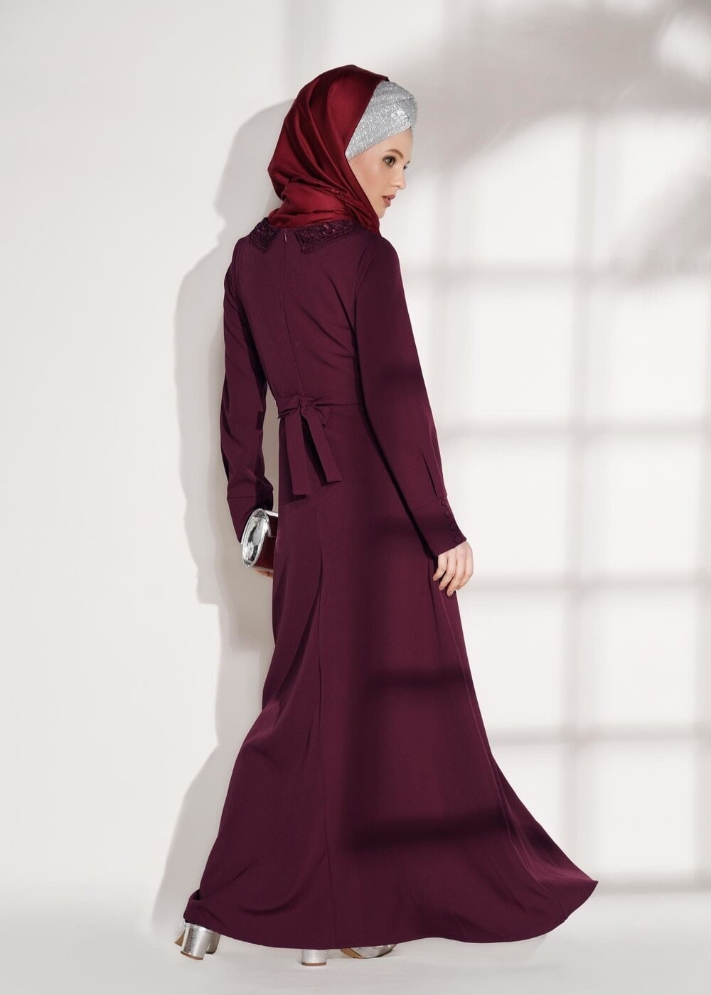 Tesettür giyim BORDO T 8783 ModaBu-İnci Detaylı Elbise