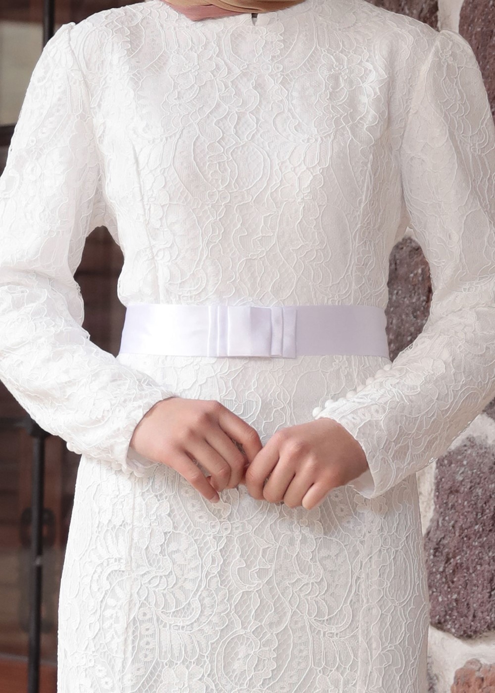 Tesettür giyim KREM DANTELLİ BELİ KUŞAKLI ABİYE ELBİSE 9713