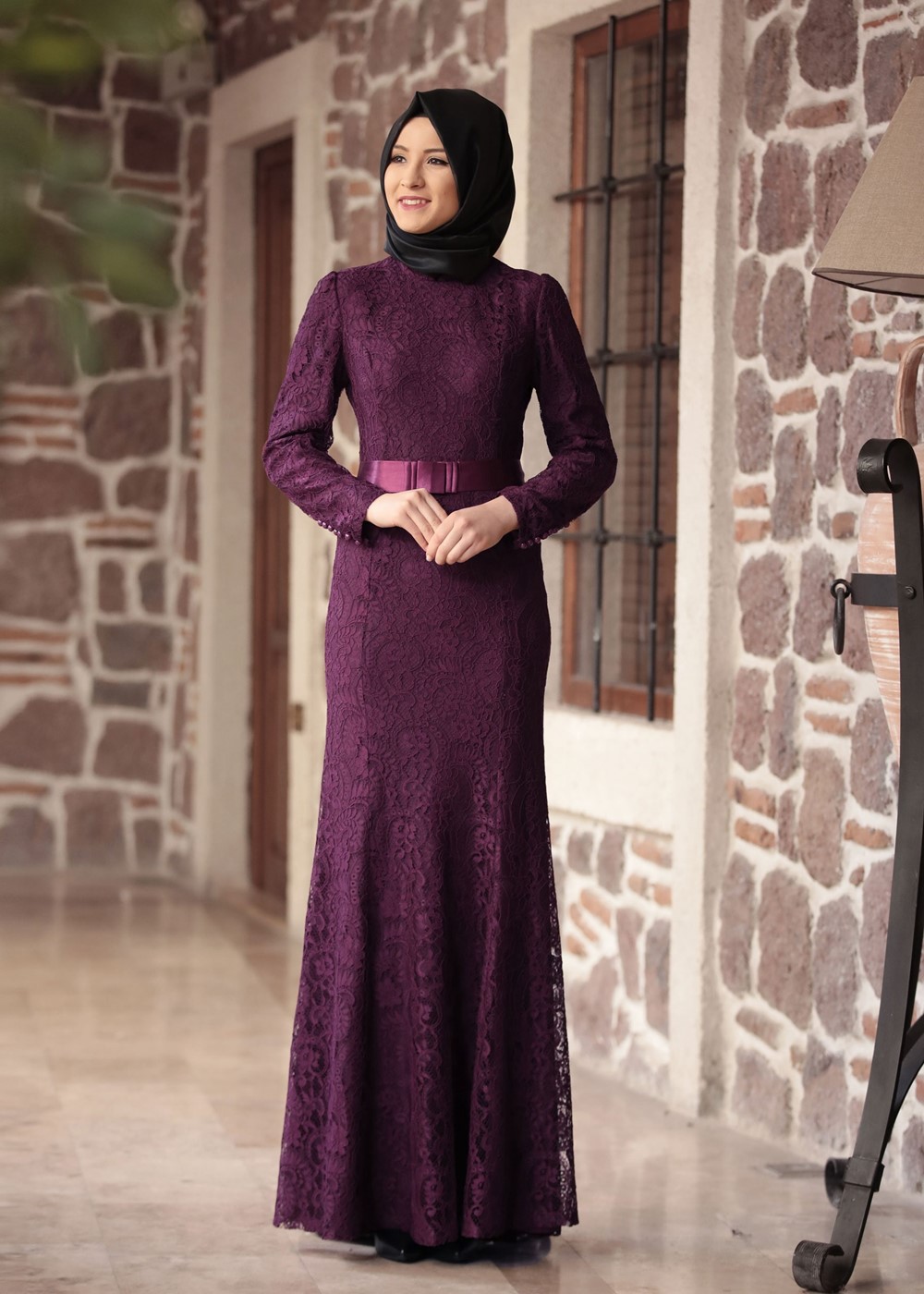 Tesettür giyim MOR DANTELLİ BELİ KUŞAKLI ABİYE ELBİSE 9713