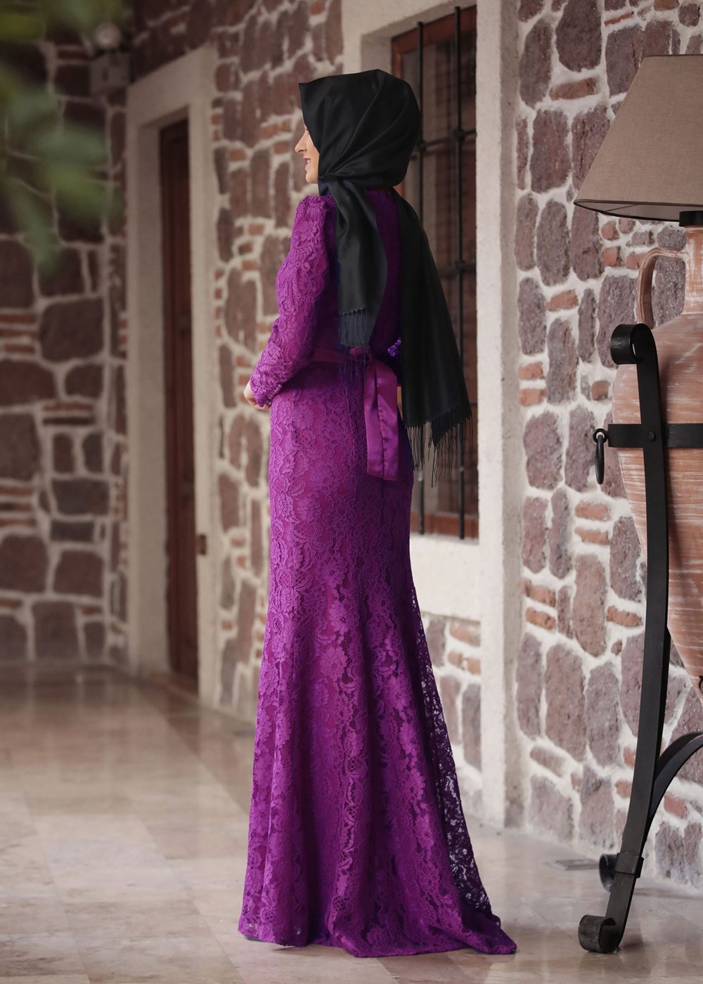 Tesettür giyim FUŞYA DANTELLİ BELİ KUŞAKLI ABİYE ELBİSE 9713