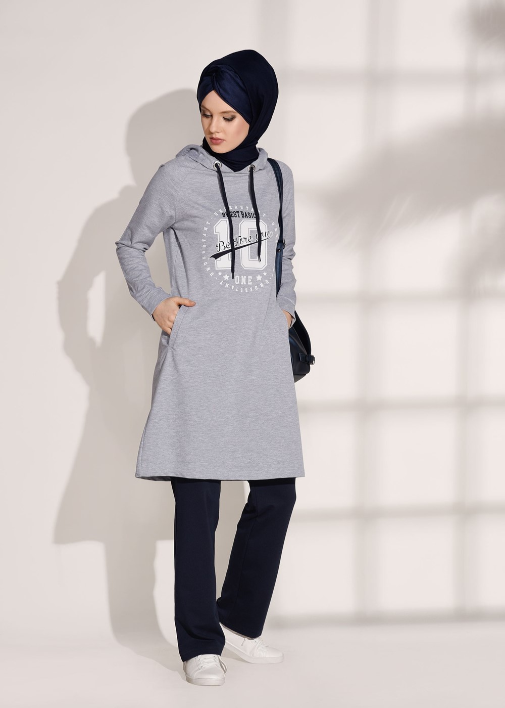 Tesettür giyim GRİ BASKILI CEP DETAYLI EŞOFMAN TAKIMI 0708 