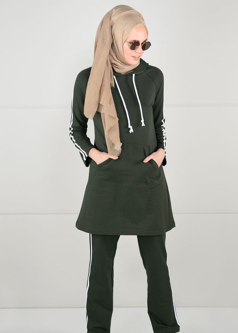 Vêtements hijab KAKI  Pantalon de Survêtement T 1500 