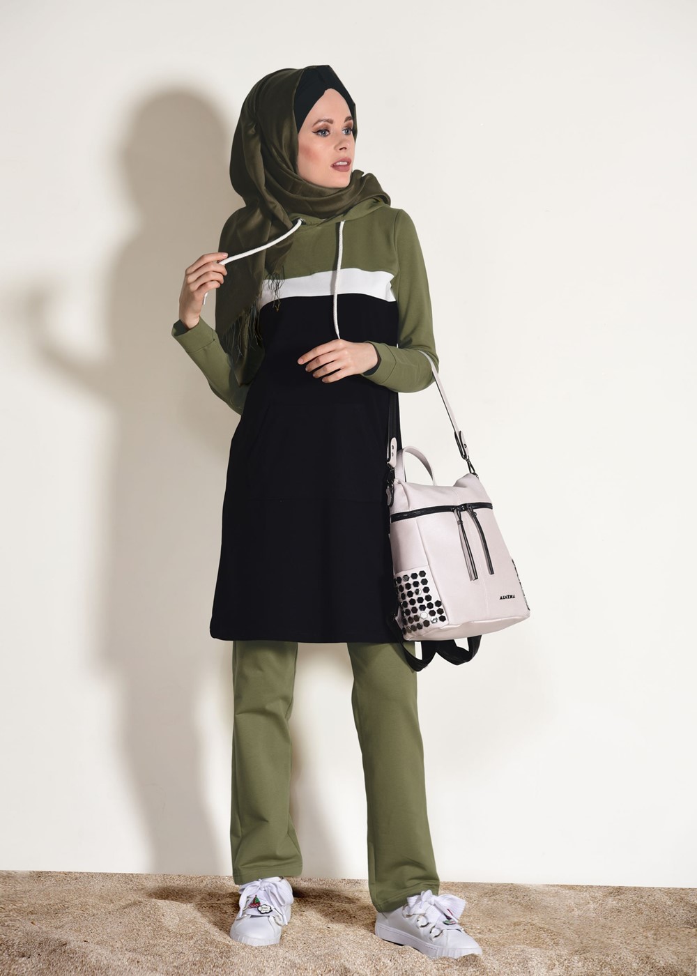 Tesettür giyim YEŞİL KAPÜŞONLU CEP DETAYLI EŞOFMAN TAKIM 3518 