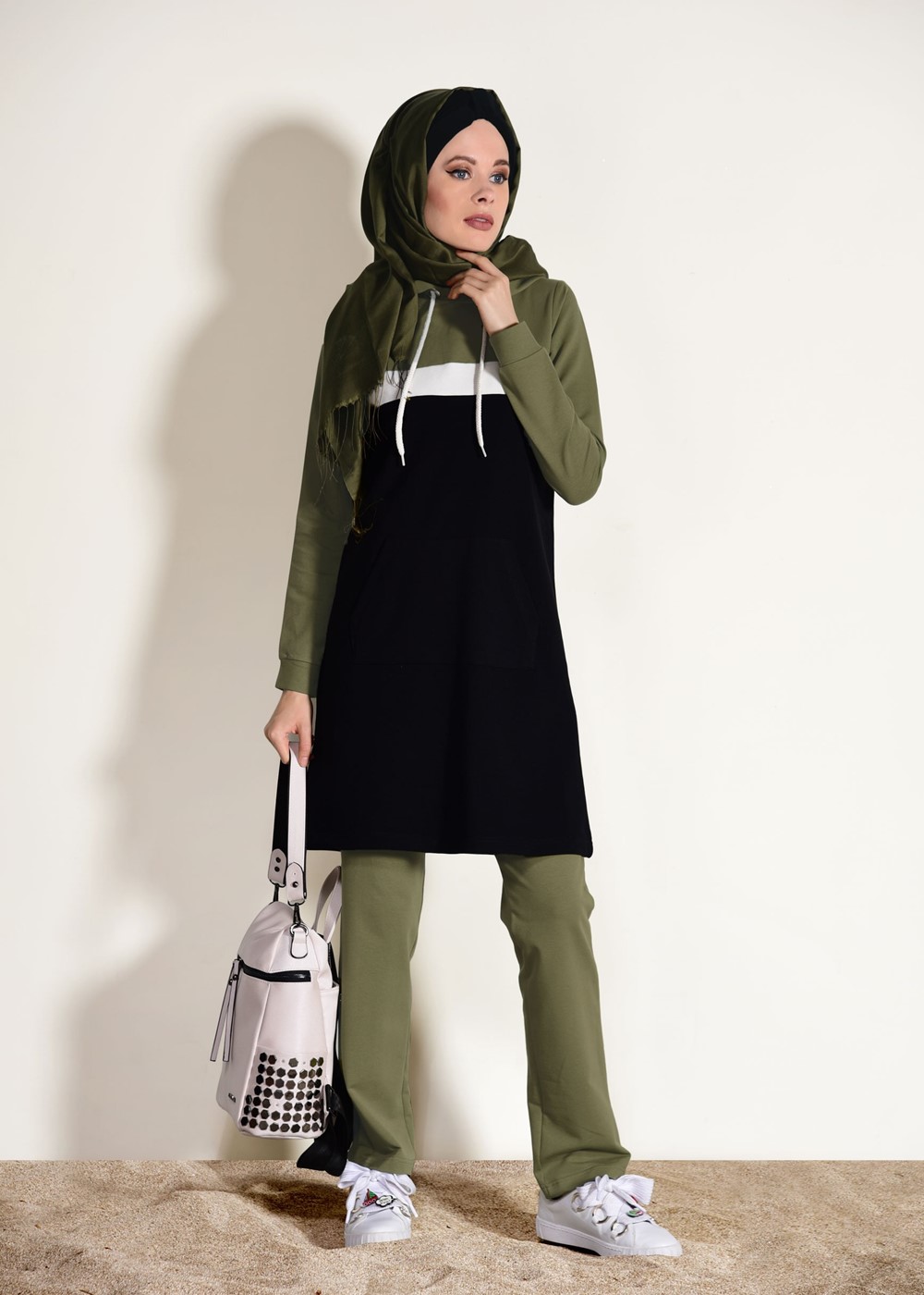 Tesettür giyim YEŞİL KAPÜŞONLU CEP DETAYLI EŞOFMAN TAKIM 3518 