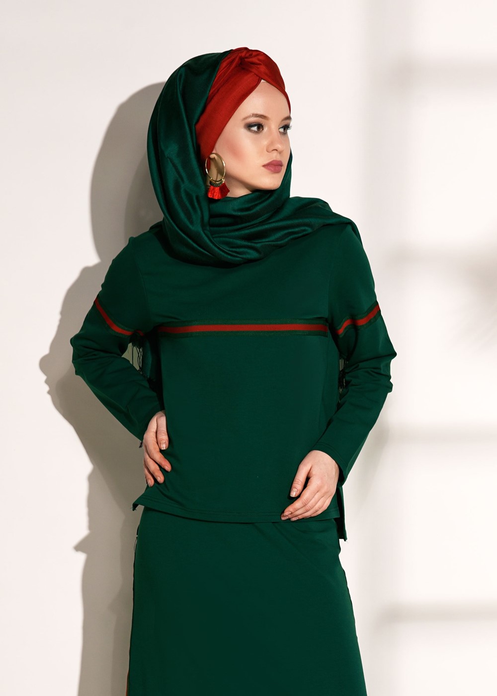 Tesettür giyim YEŞİL ŞERİT DETAYLI ETEKLİ EŞOFMAN TAKIMI 3708 