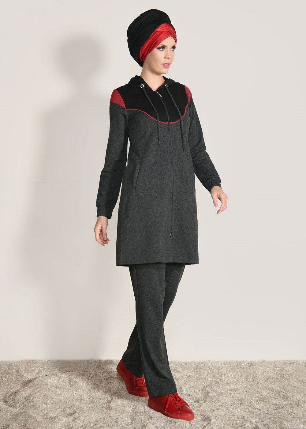 Tesettür giyim GRİ KAPÜŞONLU FERMUARLI 2&prime;Lİ EŞOFMAN TAKIM  6918