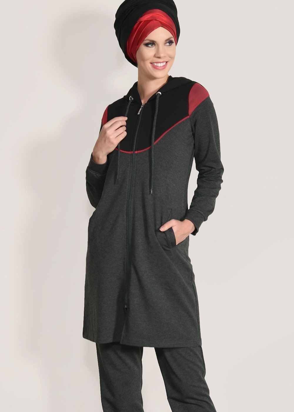 Tesettür giyim GRİ KAPÜŞONLU FERMUARLI 2&prime;Lİ EŞOFMAN TAKIM  6918