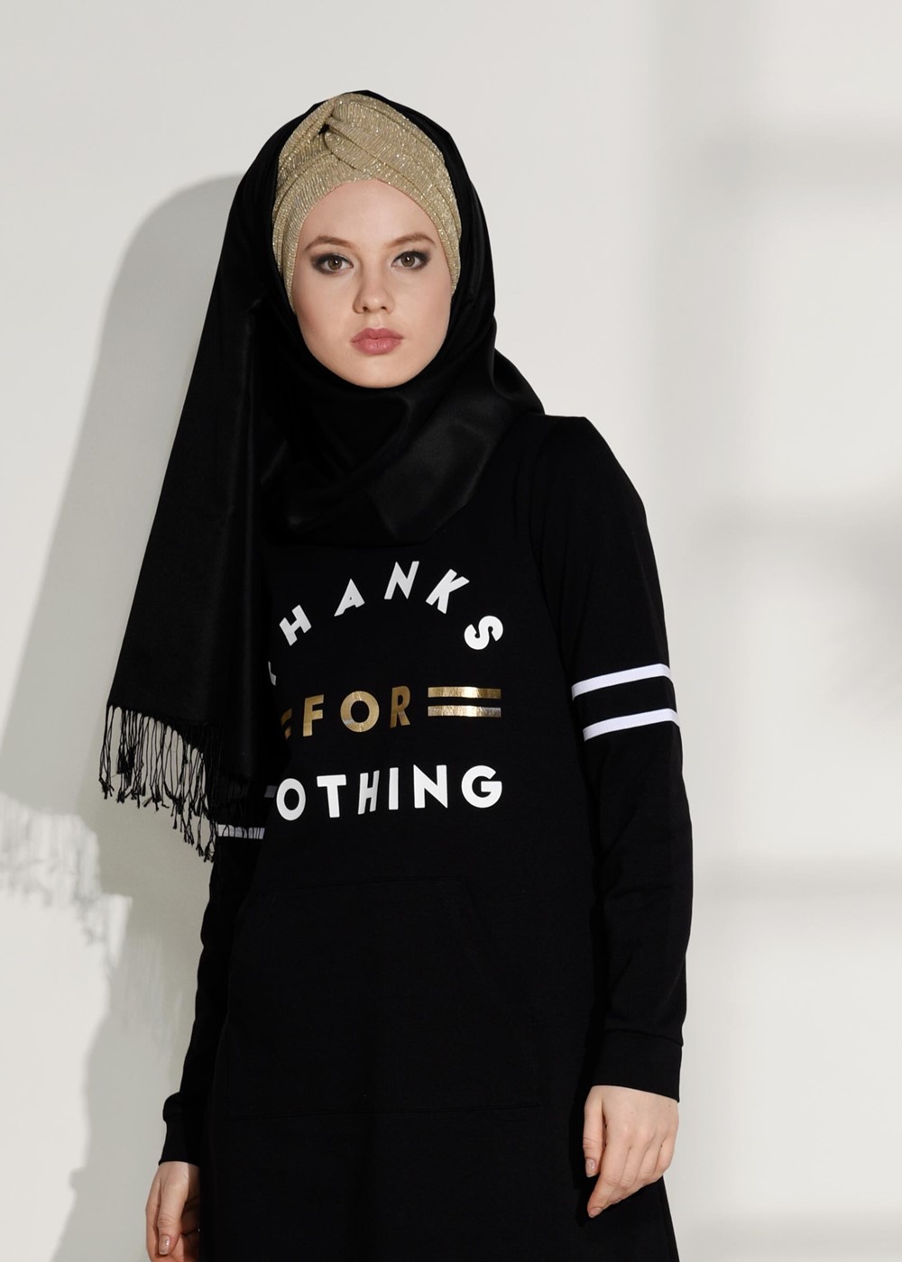 Tesettür giyim SİYAH CEP DETAYLI BASKILI EŞOFMAN TAKIM 7708 