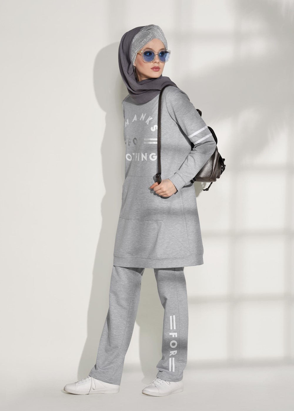 Vêtements hijab GRIS SURVÊTEMENT IMPRIMÉ DÉTAILLÉ AVEC POCHE 7708