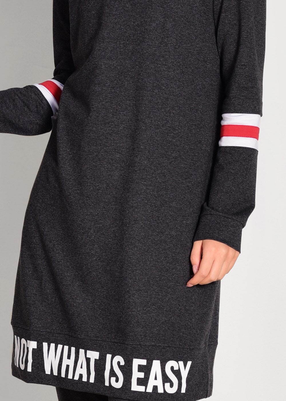 Tesettür giyim GRİ ÇİZGİ DETAYLI YAZI BASKILI 2&prime;Lİ EŞOFMAN TAKIM 7718