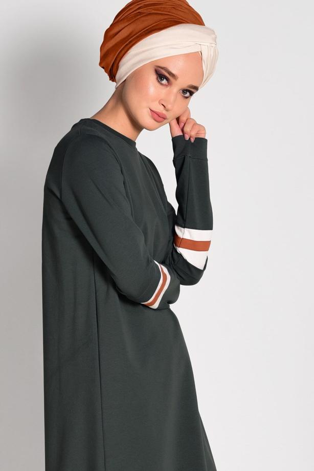 Vêtements hijab  STRIPE DETAILED TEXT PRINTED 2-PIECE TRACKSUIT T 7718  - TRENDTESETTÜR