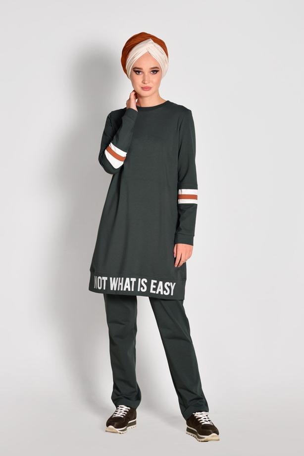 Vêtements hijab  STRIPE DETAILED TEXT PRINTED 2-PIECE TRACKSUIT T 7718  - TRENDTESETTÜR