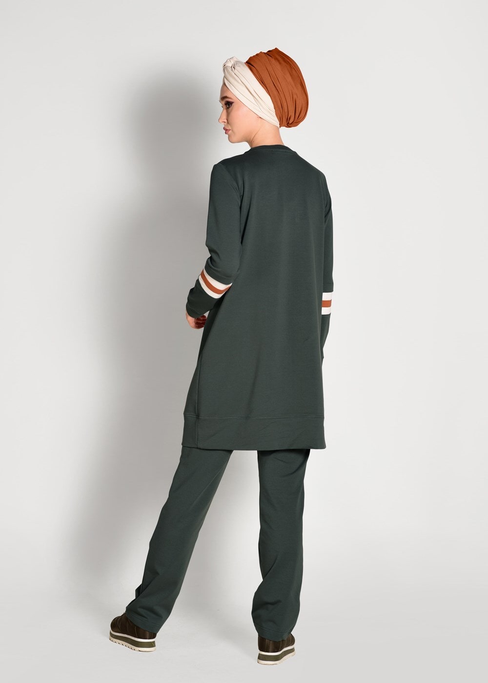 Vêtements hijab KAKI SURVÊTEMENT 2 PIÈCES IMPRIMÉ TEXTE DÉTAILLÉ À RAYURES T 7718