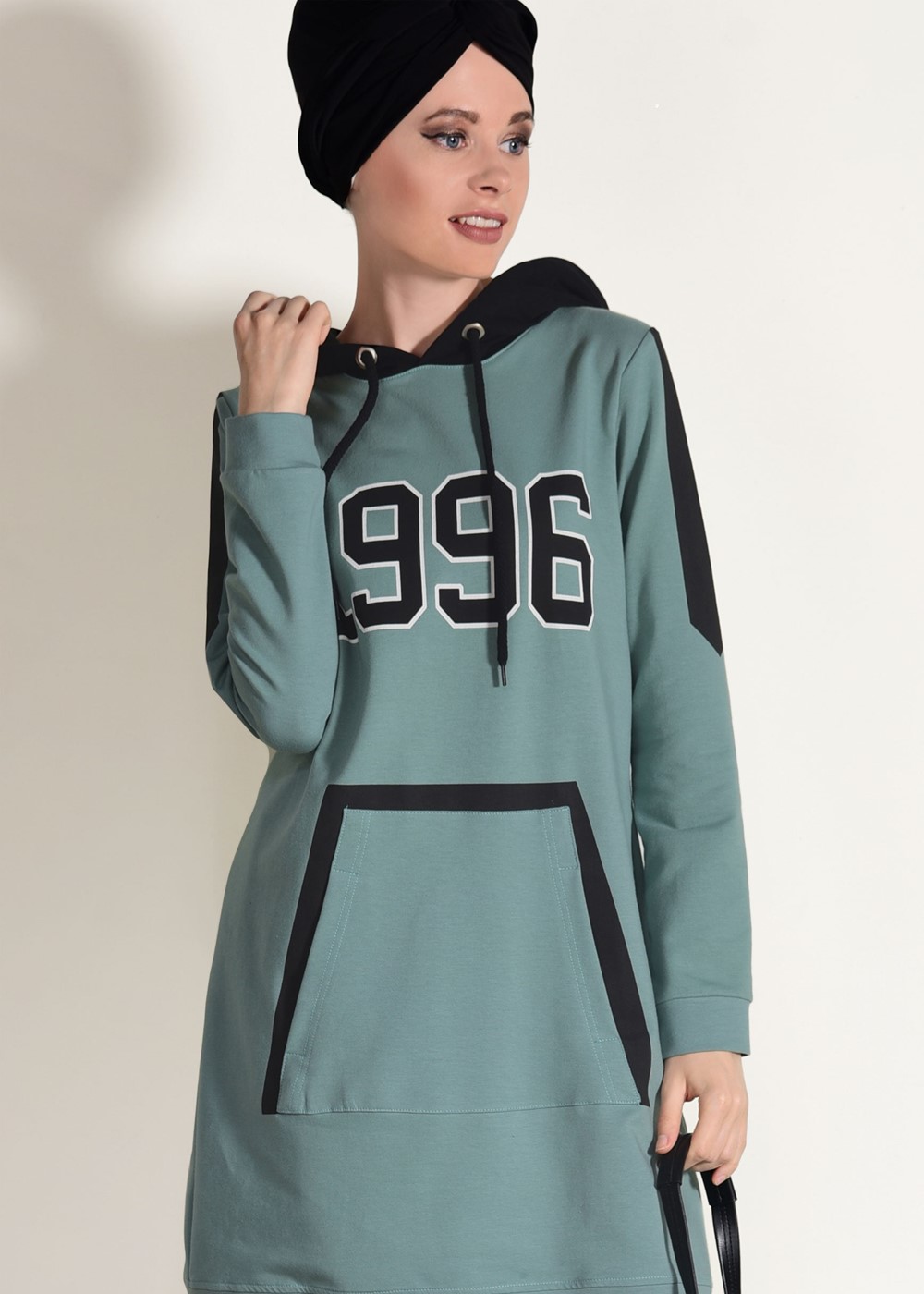 Tesettür giyim YEŞİL CEP DETAYLI BASKILI EŞOFMAN TAKIMI 8418 