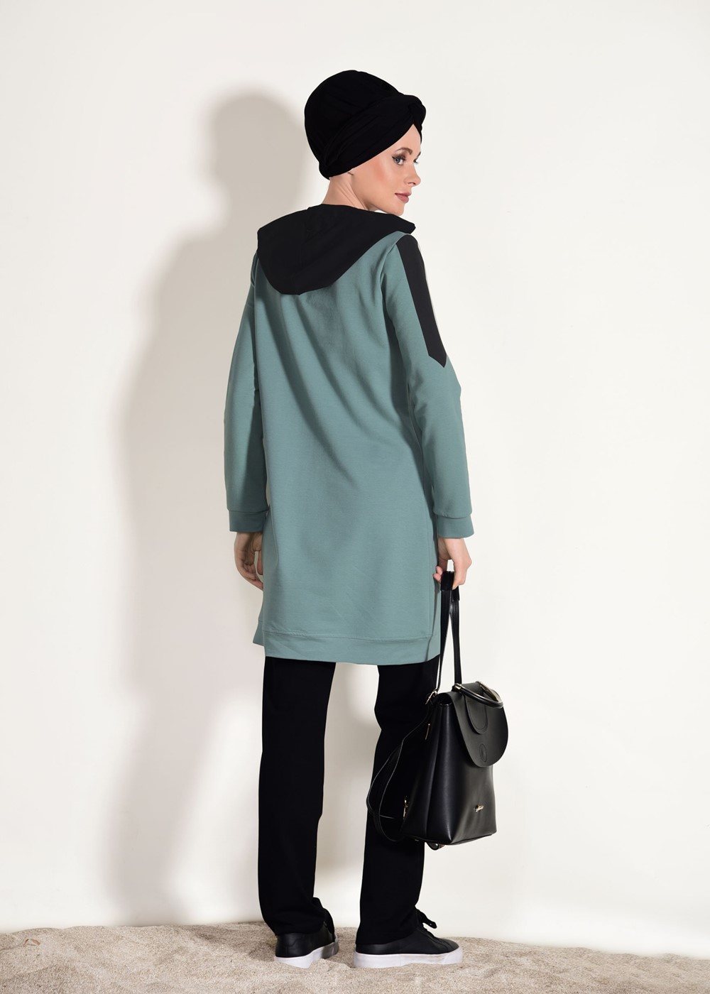 Tesettür giyim YEŞİL CEP DETAYLI BASKILI EŞOFMAN TAKIMI 8418 