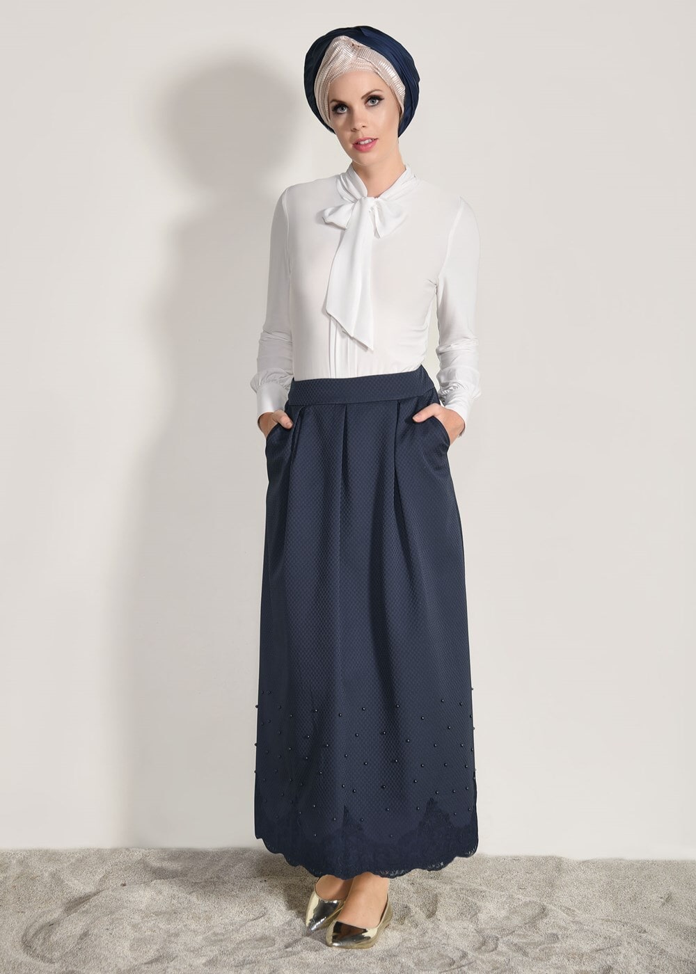 Tesettür giyim LACİVERT DANTEL DETAYLI JAKAR ETEK 6068-1