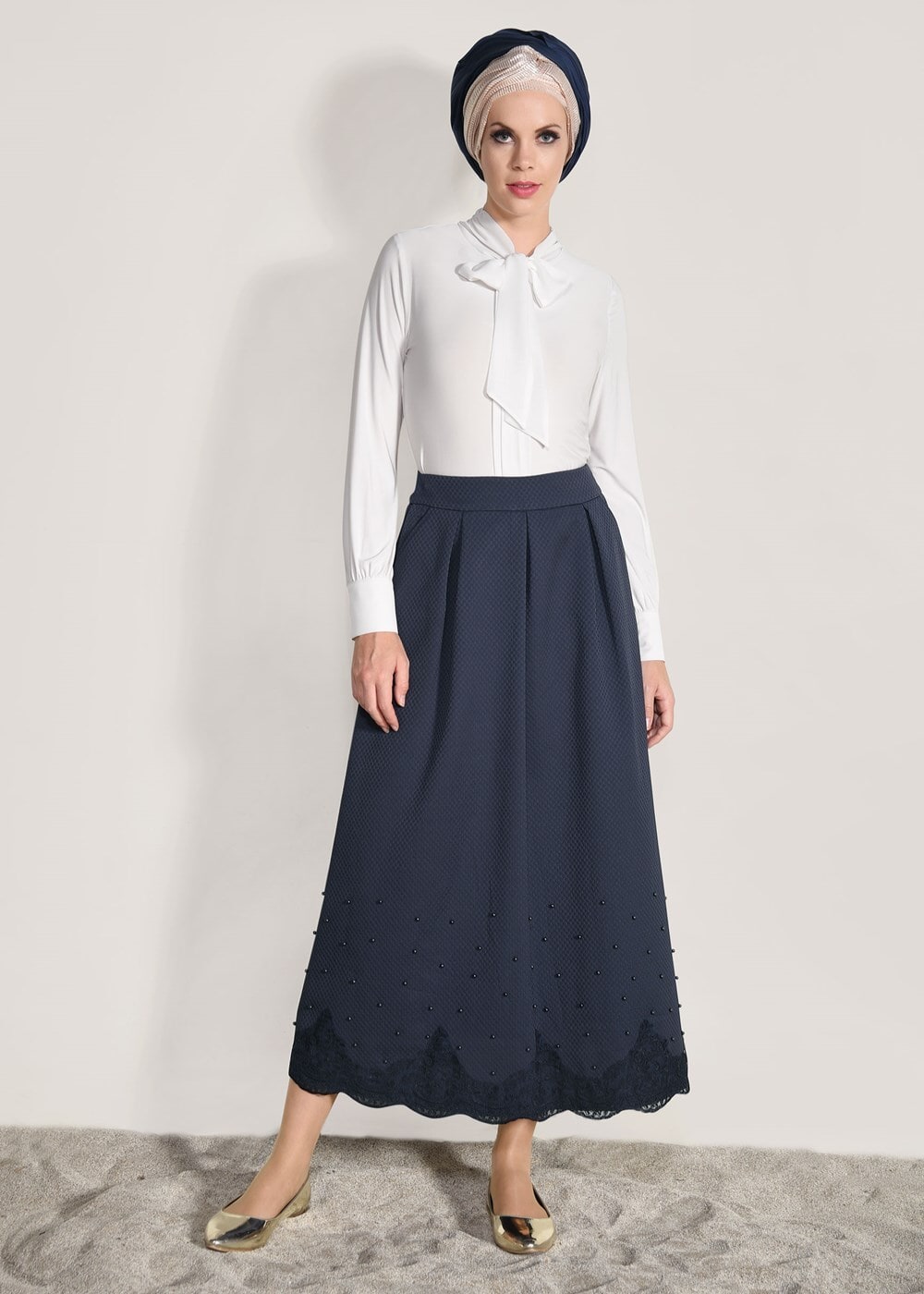 Tesettür giyim LACİVERT DANTEL DETAYLI JAKAR ETEK 6068-1