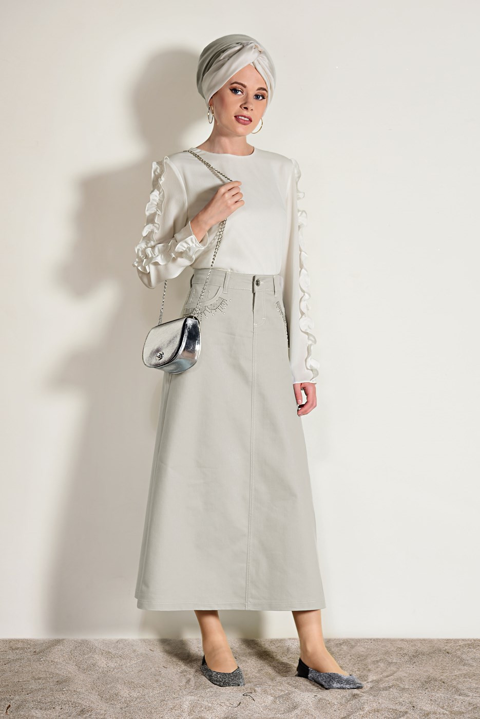 Tesettür giyim BEJ TAŞ BASKI DETAYLI CEPLİ SPOR KESİM ETEK 5221-1 