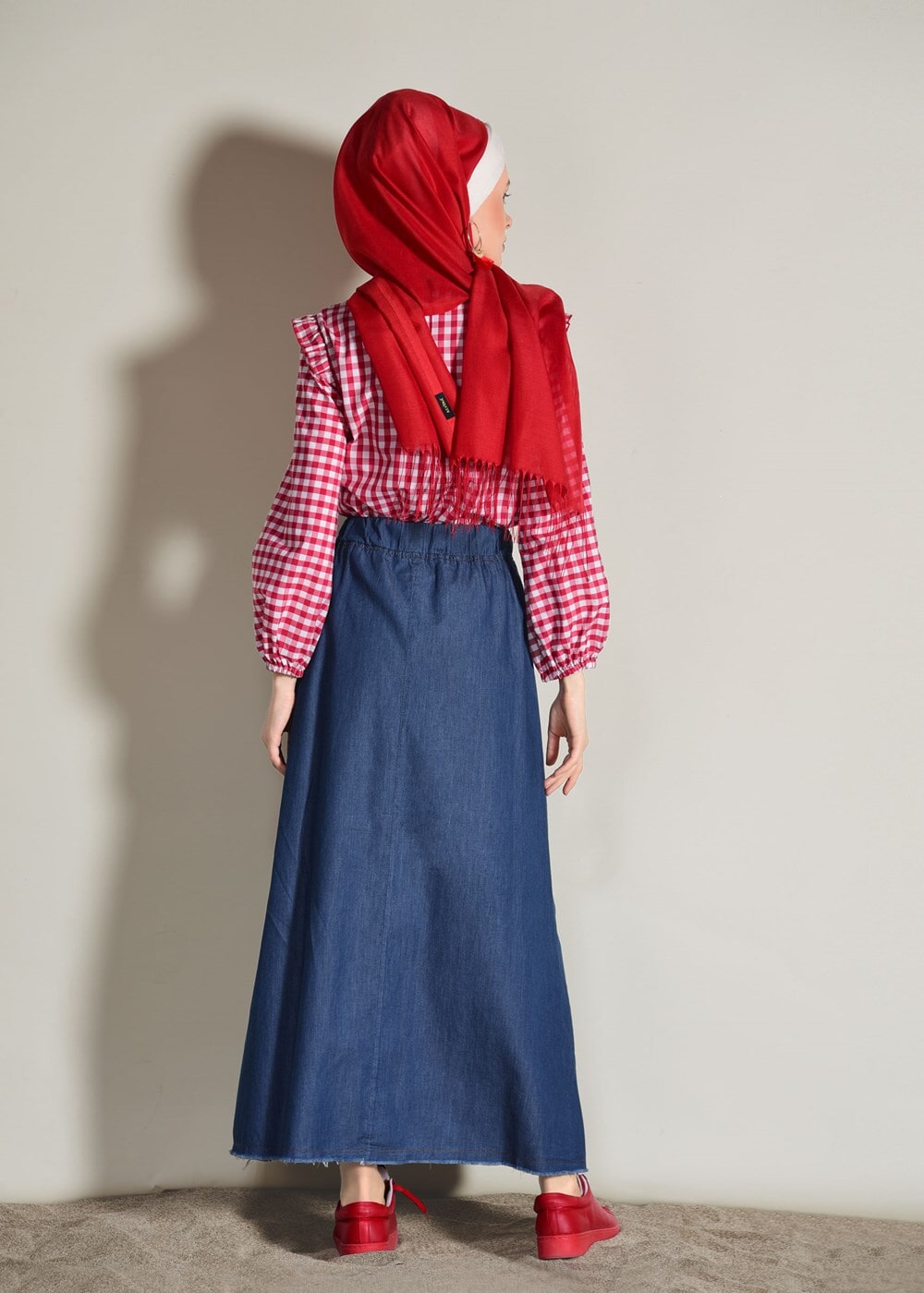 Tesettür giyim LACİVERT DÜĞME DETAYLI BELİ LASTİKLİ DENİM ETEK 0002 