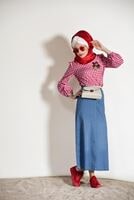 Tesettür giyim LACİVERT SPOR KESİM DENİM ETEK 0612