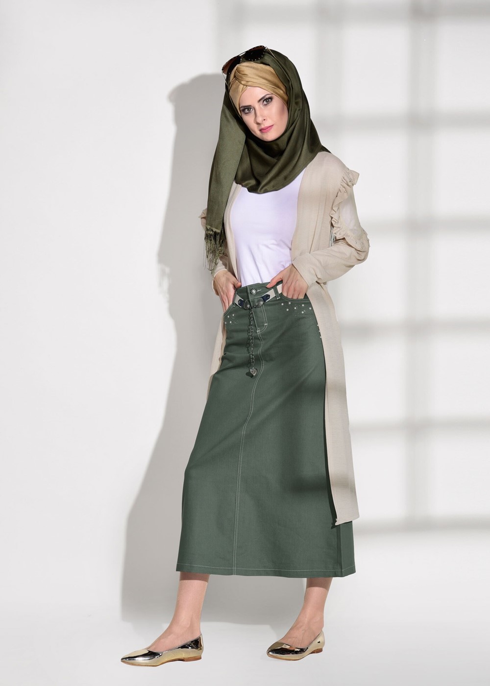 Tesettür giyim YEŞİL TAŞ BASKI DETAYLI SPOR KESİM ETEK 2453