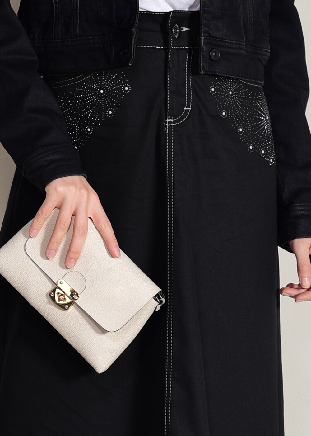 Tesettür giyim SİYAH TAŞ BASKI DETAYLI SPOR ETEK 4002 