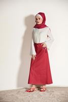 Tesettür giyim KIRMIZI NAKIŞ DETAYLI DENİM ETEK 6002 