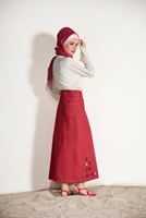 Tesettür giyim KIRMIZI NAKIŞ DETAYLI DENİM ETEK 6002 