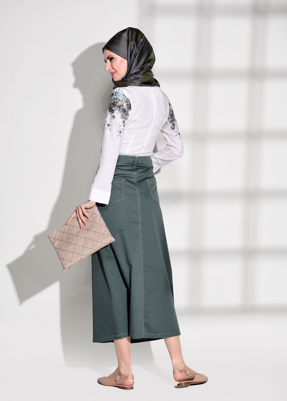 Tesettür giyim YEŞİL T 7012 Telvin-İşleme Detaylı Spor Etek