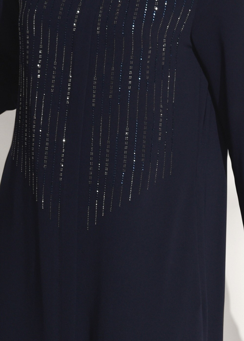 Tesettür giyim LACİVERT TAŞ BASKI DETAYLI FERACE 90981