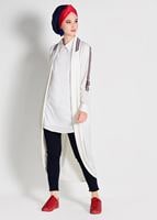 Tesettür giyim EKRU ŞERİT DETAYLI UZUN HIRKA 85571 