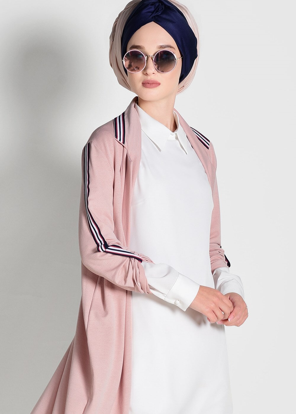 Tesettür giyim PUDRA ŞERİT DETAYLI UZUN HIRKA 85571 