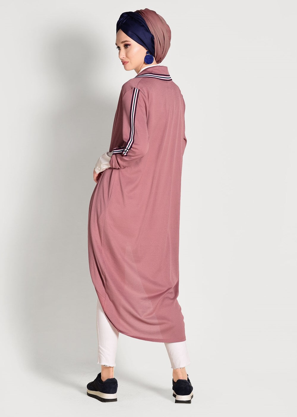 Tesettür giyim PEMBE ŞERİT DETAYLI UZUN HIRKA 85571 