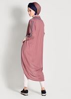 Tesettür giyim PEMBE ŞERİT DETAYLI UZUN HIRKA 85571 