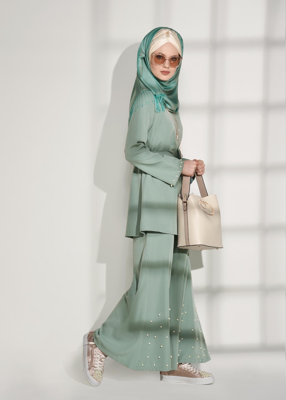 Tesettür giyim YEŞİL T 8209 ModaBu- İncili Kuşaklı Takım