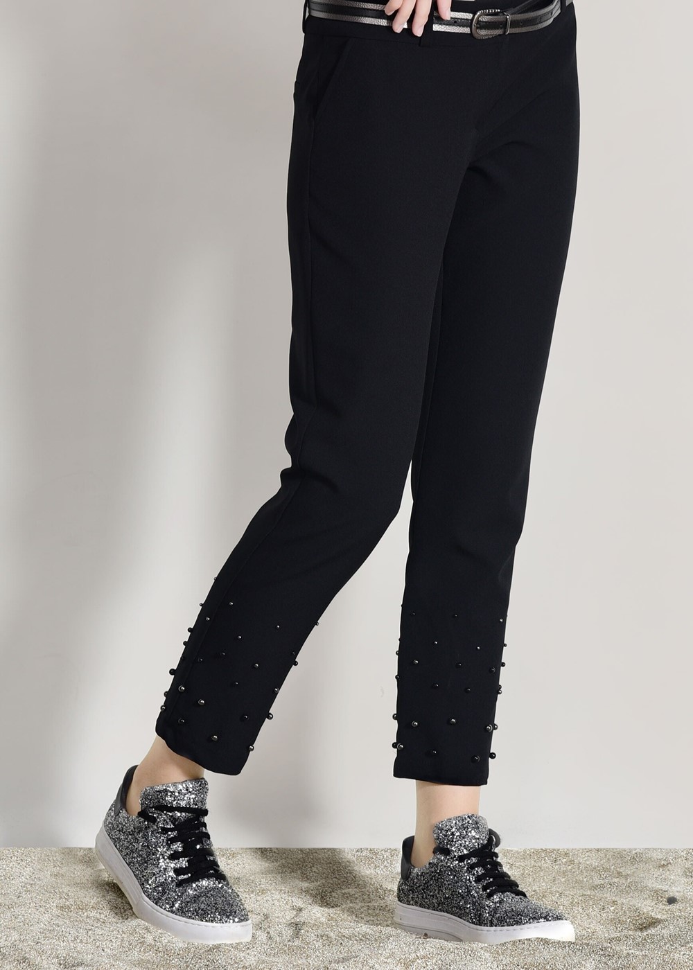 Vêtements hijab NOIR PANTALON SKINNY BRODÉ DE PERLES T 7209