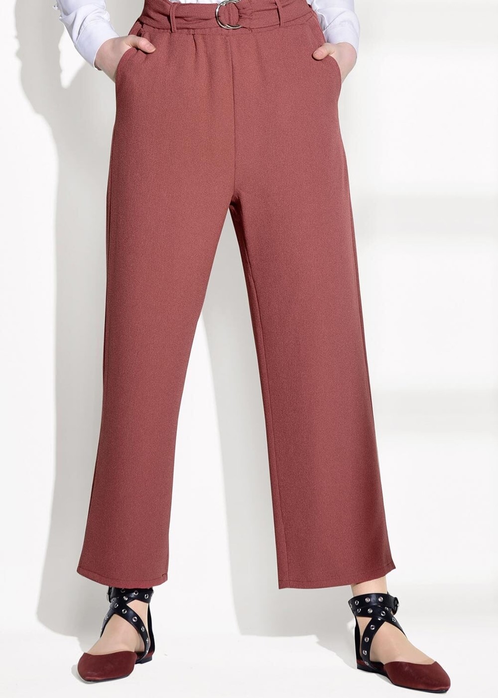 Tesettür giyim PEMBE BELİ KEMERLİ KREP KUMAŞ PANTOLON 02161