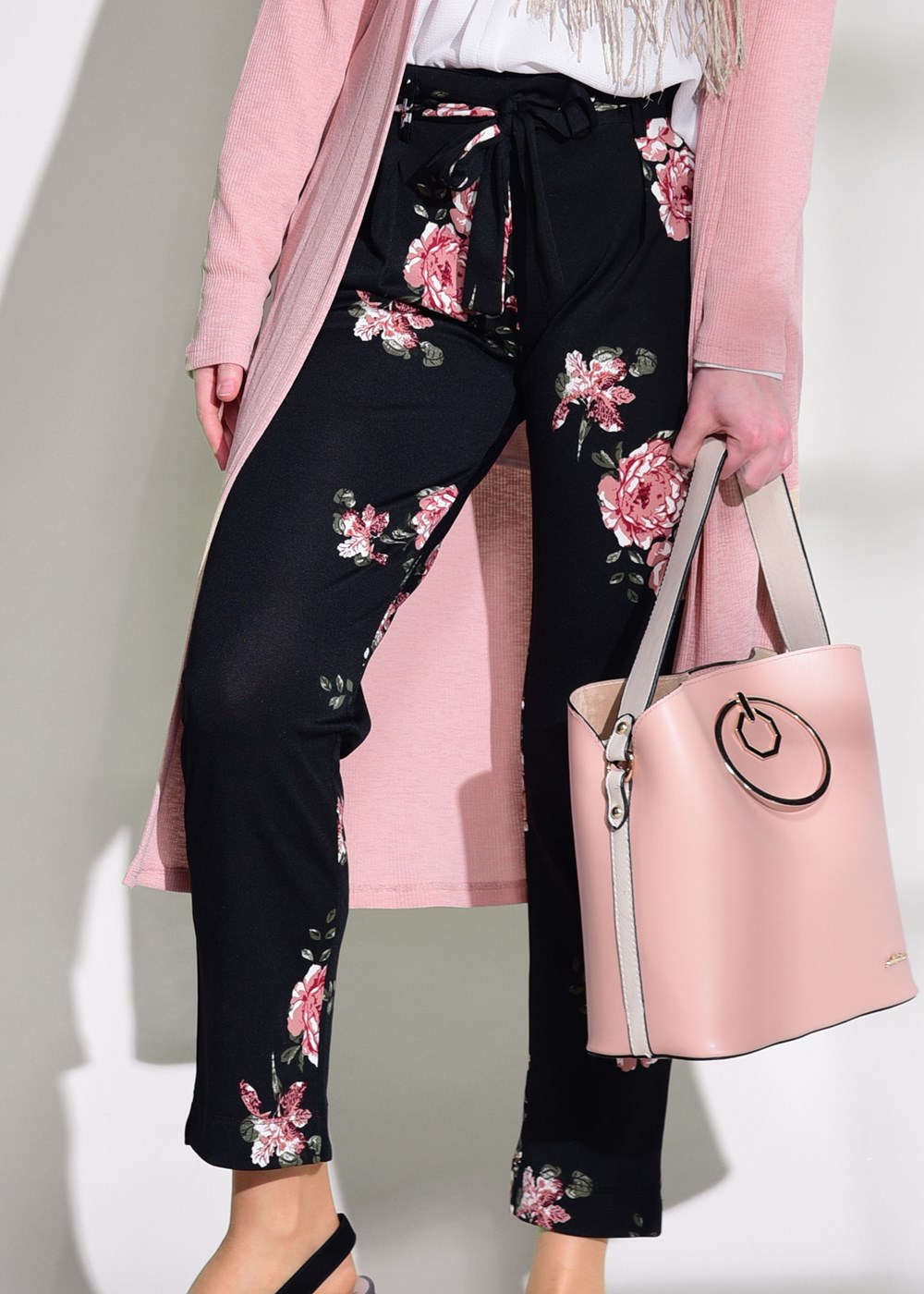 Vêtements hijab NOIR PANTALON À FLEURS T 177