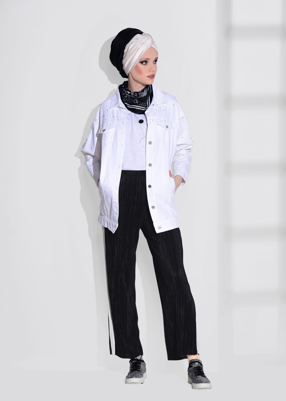 Vêtements hijab NOIR PANTALON PLISSÉ À RAYURES 939