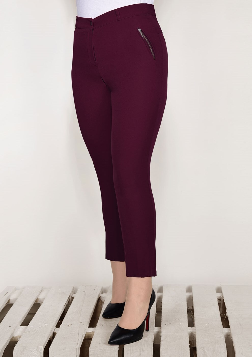 Tesettür giyim BORDO T 7402 Amine Hüma-Klasik Kesim Pantolon