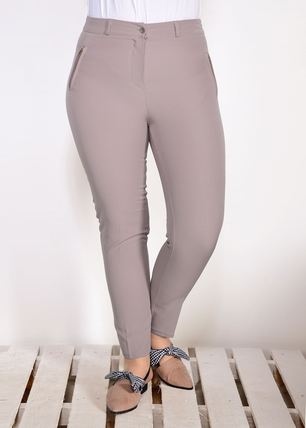 Tesettür giyim VİZON T 7402 Amine Hüma-Klasik Kesim Pantolon