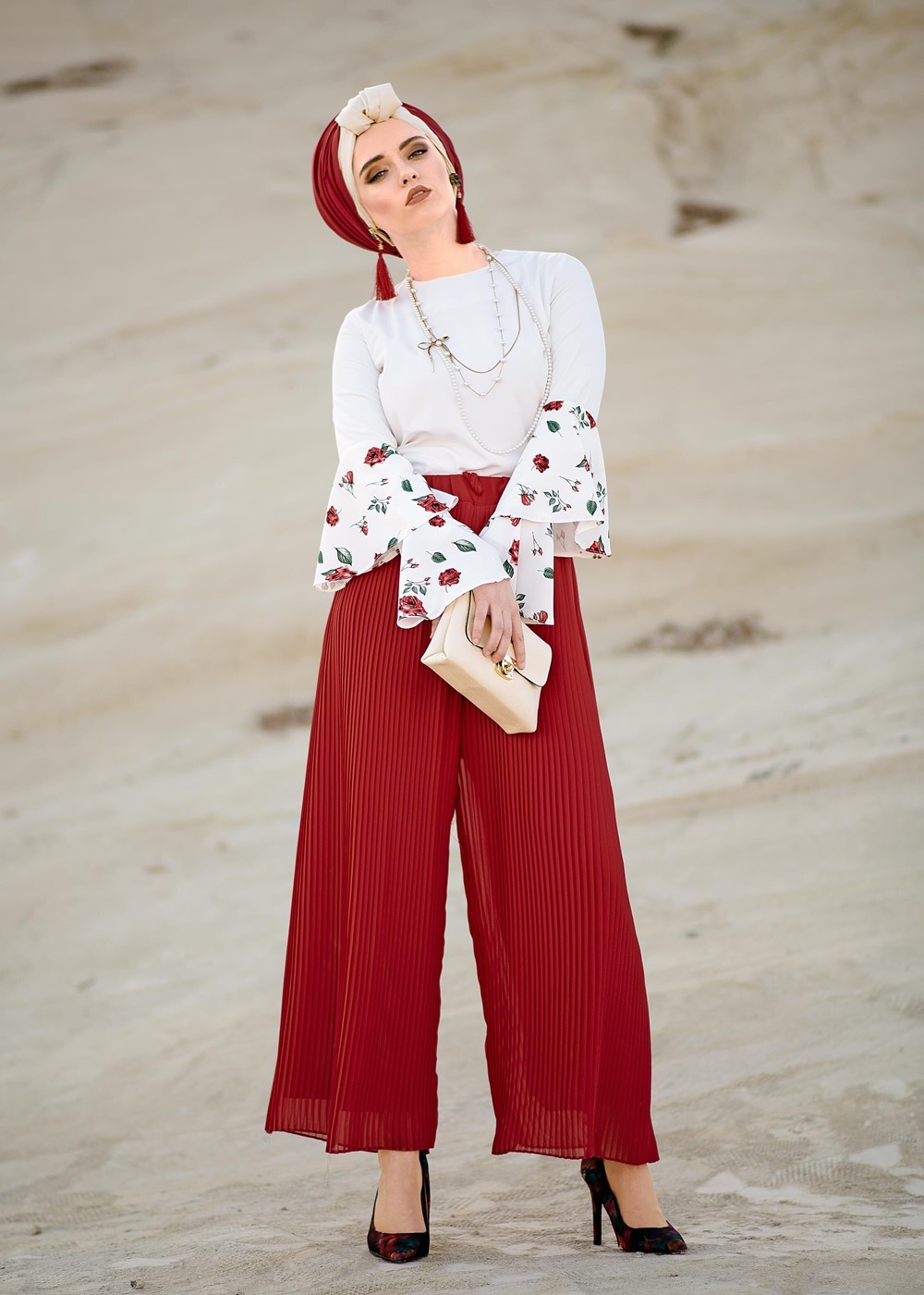 Tesettür giyim KIRMIZI T 7454 Mısra- Pilise Detaylı Pantolon