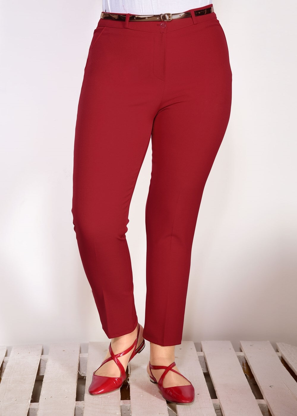 Vêtements hijab ROUGE PANTALON AVEC CEINTURE 7602